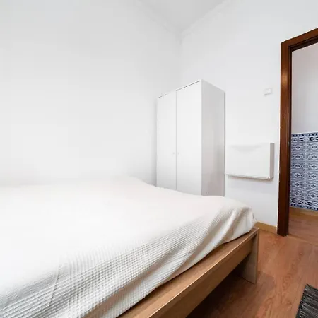 アパート 51 Bedroom Over Marques De Pombal リスボン