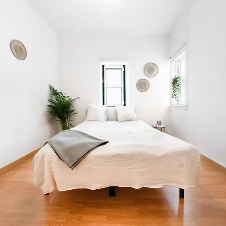Apartment 51 Bedroom Over Marques De Pombal