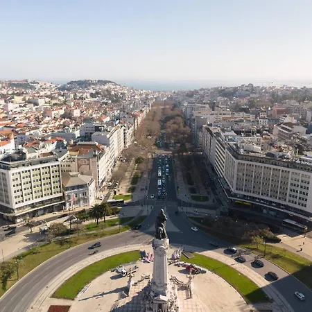 51 Bedroom Apartment Over Marqus De Pombal